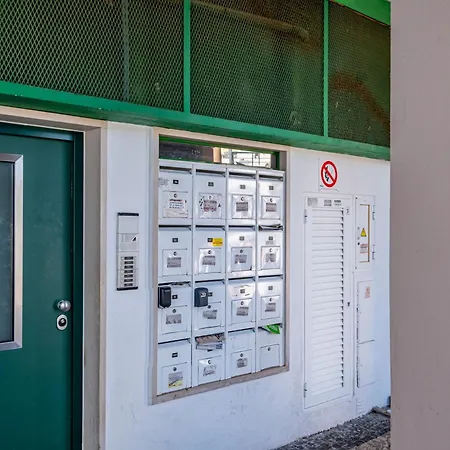 Azinhais - Heart Of Oura Албуфейра